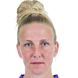 Julia Debitzki