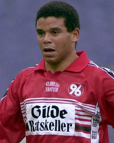 Michél Mazingu-Dinzey Michél Mazingu-Dinzey
