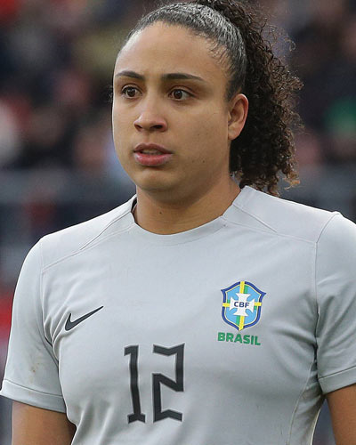 Letícia Izidoro Letícia Izidoro