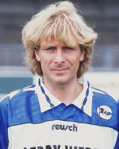 Peter Hobday Peter Hobday