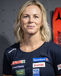 Anne Kjersti Kalvaa