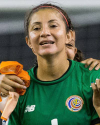 Dinnia Díaz