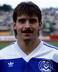 Toni Puszamszies Toni Puszamszies