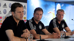 Oliver Bierhoff gibt über den Gesundheitszustand von Bundestrainer Löw Auskunft
