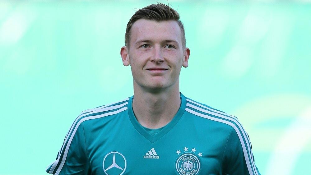 Markus Schubert erhält Rückendeckung von Stefan Kuntz Markus Schubert erhält Rückendeckung von Stefan Kuntz