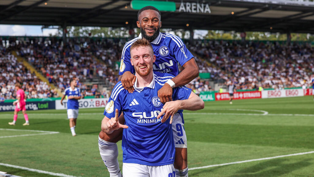 Der FC Schalke 04 steht in der 2. Runde Der FC Schalke 04 steht in der 2. Runde