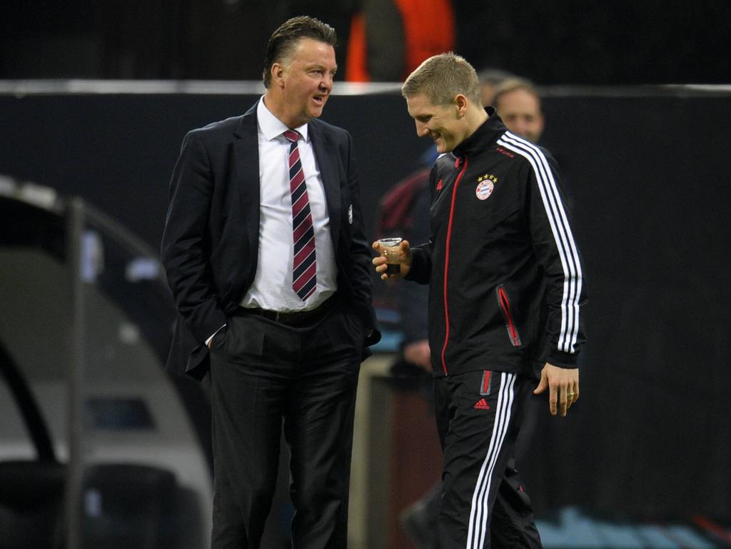 Wieder vereint: Bastian Schweinsteiger und Louis van Gaal Wieder vereint: Bastian Schweinsteiger und Louis van Gaal