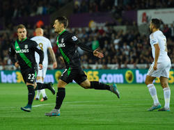 Bojan Krkic celebra su gol en campo del Swansea City. (Foto: Getty)