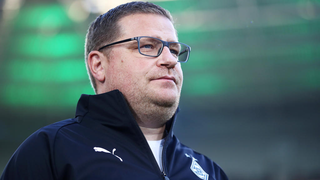 War nach seiner OP wieder bei einer Pressekonferenz von Borussia Mönchengladbach dabei: Sportdirektor Max Eberl