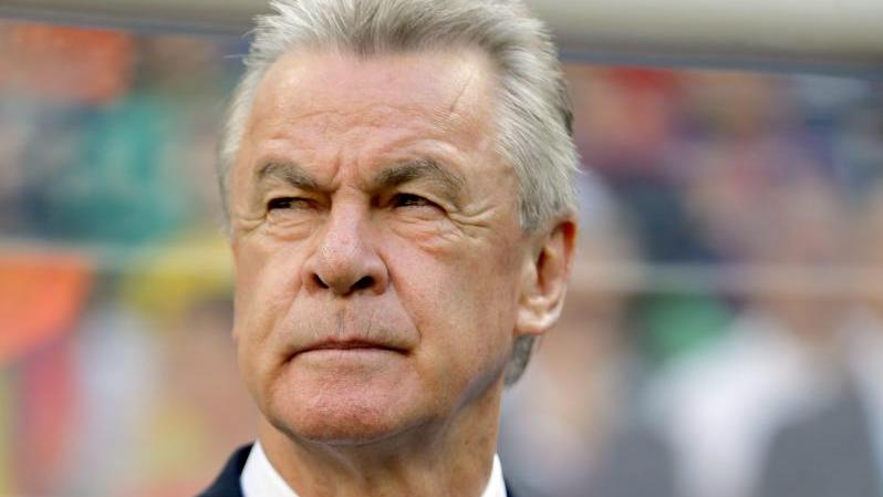 Sieht in der Verpflichtung von Leroy Sané durch die Bayern ein Muss: Ottmar Hitzfeld Sieht in der Verpflichtung von Leroy Sané durch die Bayern ein Muss: Ottmar Hitzfeld