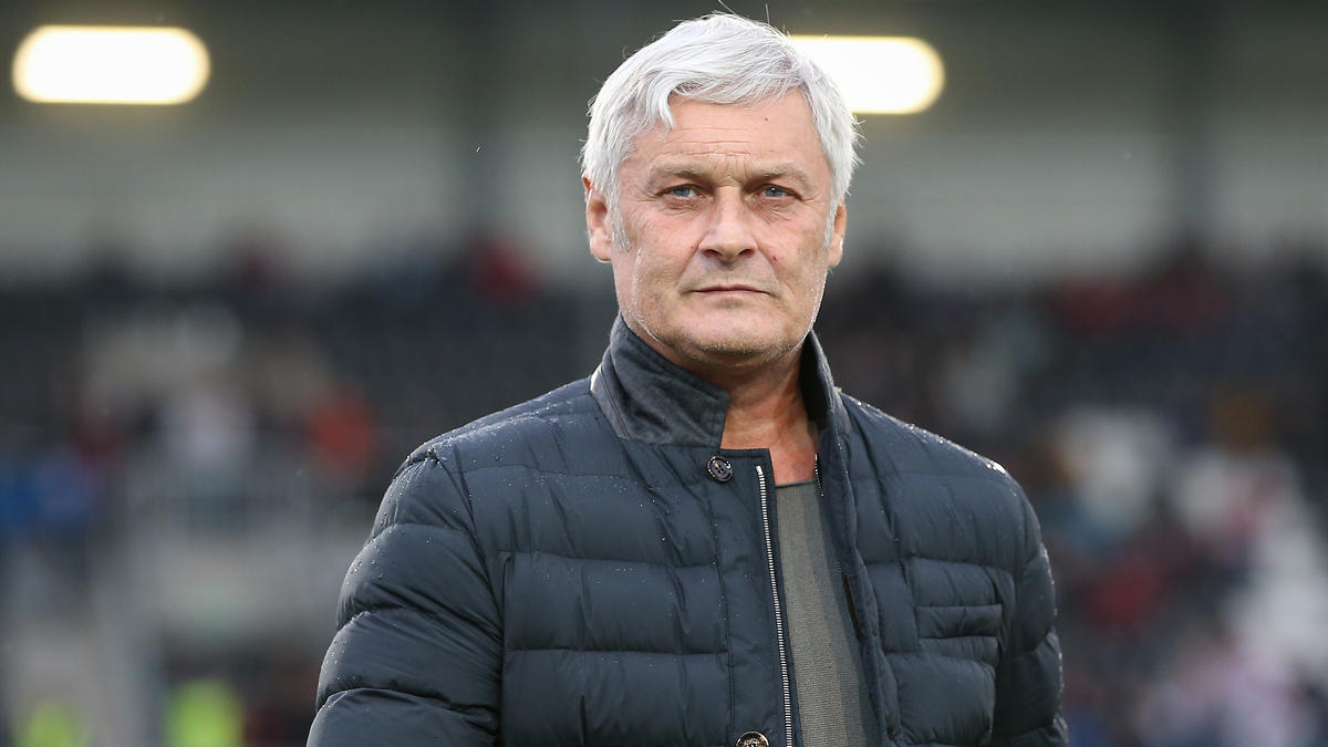 Armin Veh ist seit knapp zwei Jahren beim 1. FC Köln tätig Armin Veh ist seit knapp zwei Jahren beim 1. FC Köln tätig