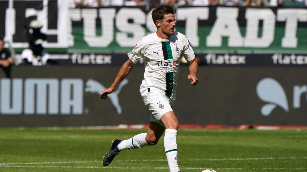 Jonas Hofmann hat seinen Vertrag in Gladbach bis 2025 verlängert Jonas Hofmann hat seinen Vertrag in Gladbach bis 2025 verlängert