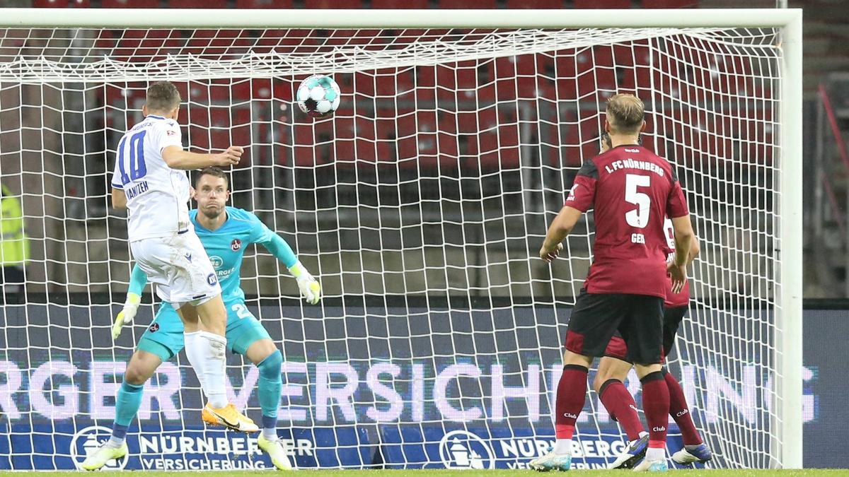 Der 1. FC Nürnberg und der KSC trennten sich 1:1-Unentschieden Der 1. FC Nürnberg und der KSC trennten sich 1:1-Unentschieden