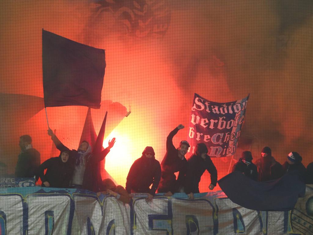 Die Fans des TSV 1860 München haben in Mainz gezündelt