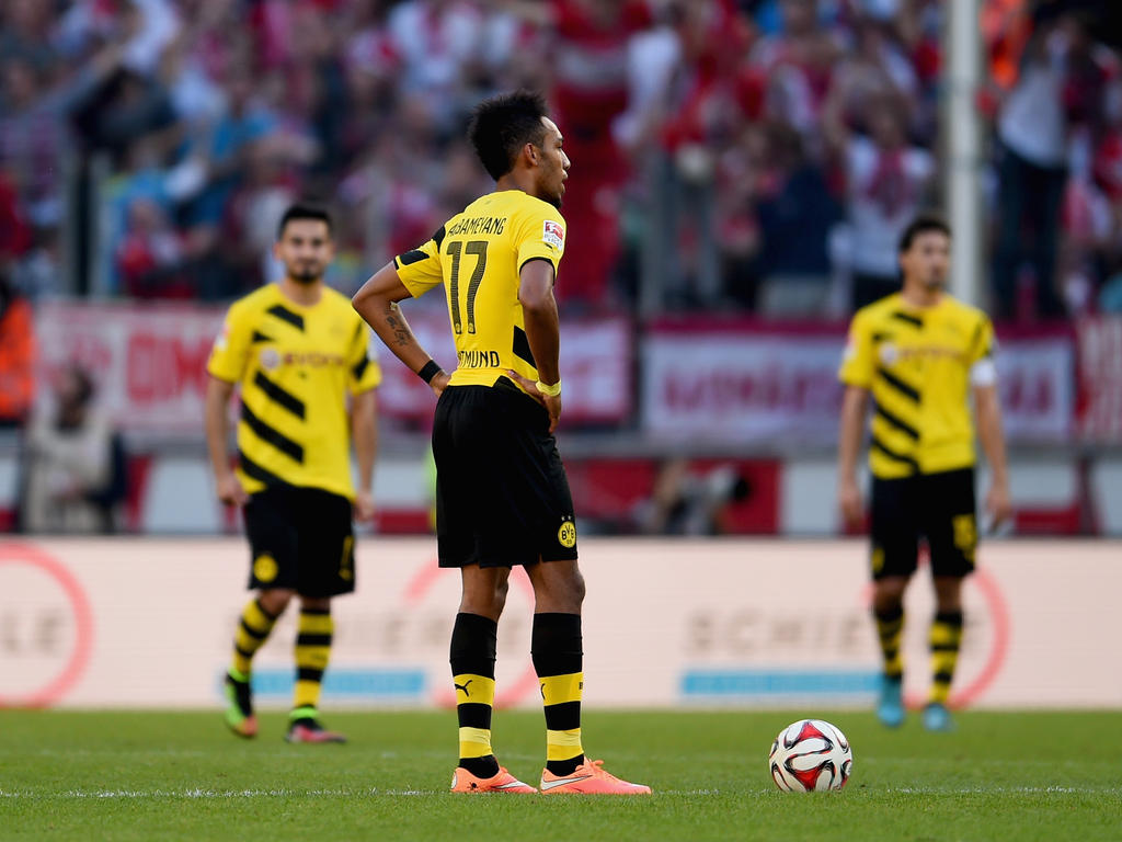 Nach dem Gegentor zum 1:2-Rückstand gegen Köln sind die Dortmunder frustriert