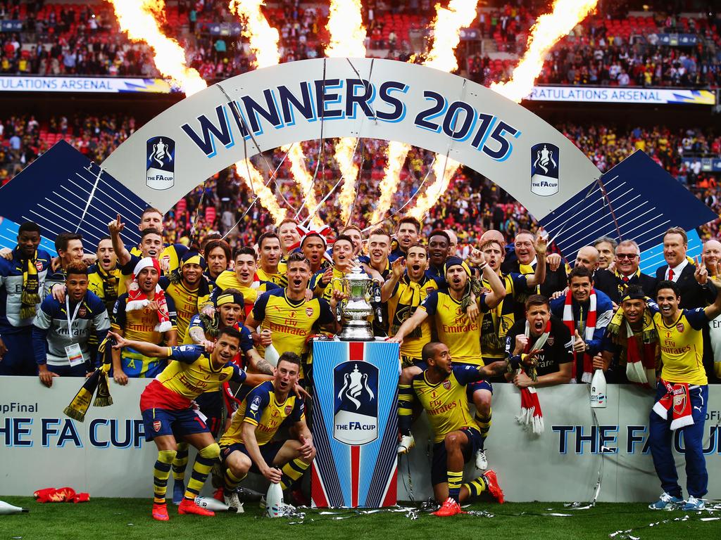 Die Kicker des Arsenal FC feiern den Gewinn des FA Cups 2015 (30.05.2015).