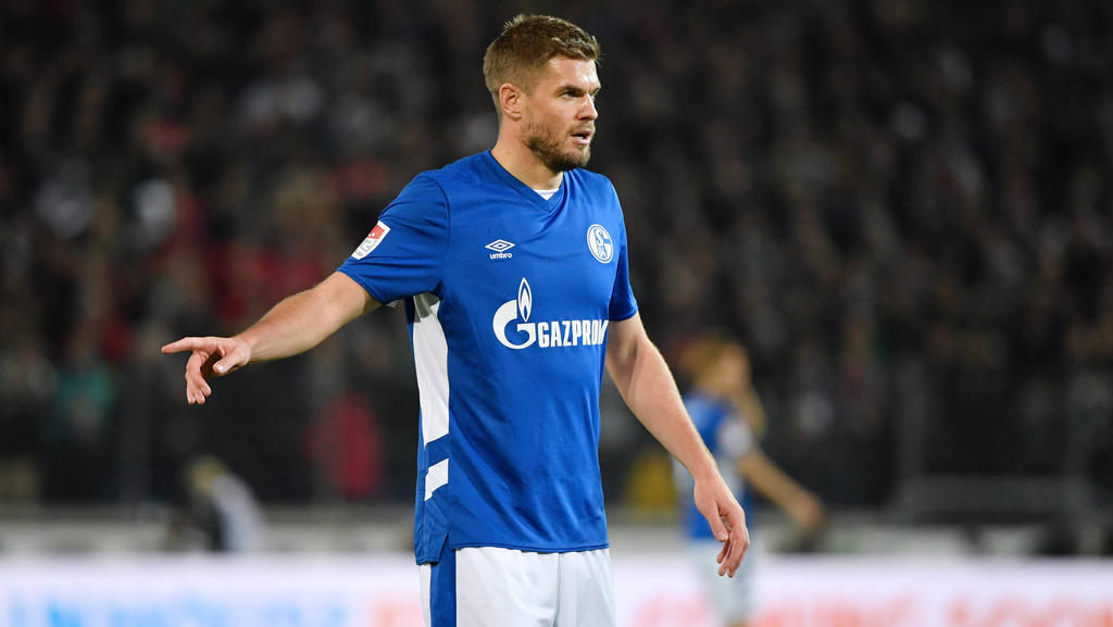 Simon Terodde könnte dem FC Schalke über die laufende Saison hinaus erhalten bleiben