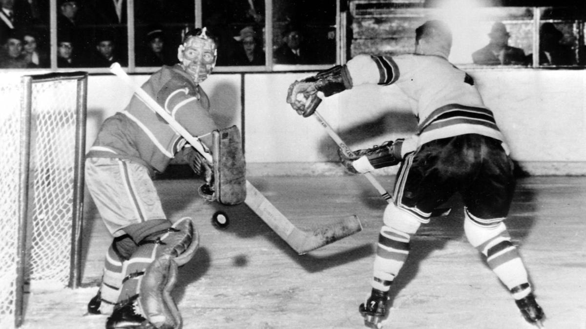 Goalies trugen zu Beginn keine Schutzmasken Goalies trugen zu Beginn keine Schutzmasken