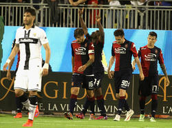 Cagliari sentenció el encuentro en la primera mitad marcando tres goles. (Foto: Getty)