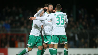 Harnik (Mitte) traf zweifach für Werder Bremen