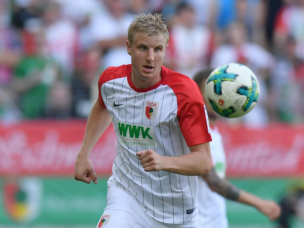 Martin Hinteregger wird wohl drei weitere Jahre für Augsburg spielen