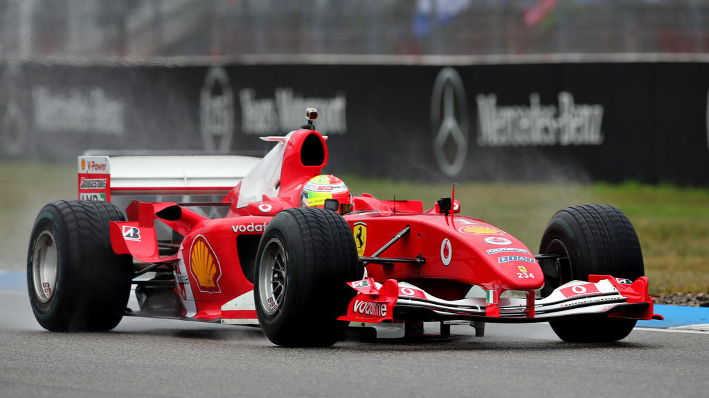 Mick Schumacher ist im Weltmeister-Wagen seines Vaters gefahren Mick Schumacher ist im Weltmeister-Wagen seines Vaters gefahren