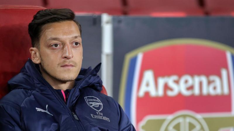 Mesut Özil abandonará en breve la Premier League.