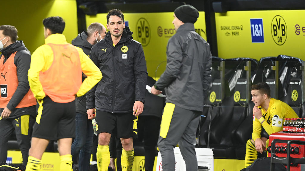 Mats Hummels (2.v.r.) vom BVB nahm kein Blatt vor den Mund Mats Hummels (2.v.r.) vom BVB nahm kein Blatt vor den Mund