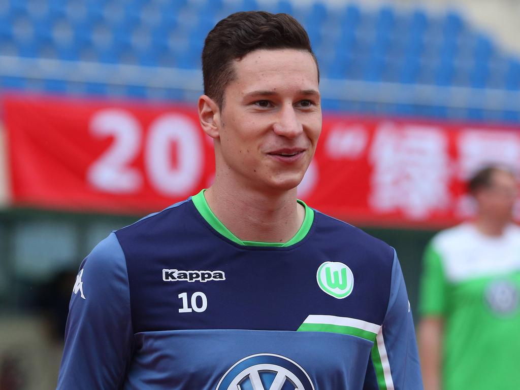 Julian Draxler soll unbedingt in Wolfsburg bleiben Julian Draxler soll unbedingt in Wolfsburg bleiben