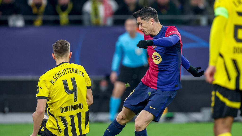 Robert Lewandowski trifft zum zweiten Mal in dieser Saison auf den BVB Robert Lewandowski trifft zum zweiten Mal in dieser Saison auf den BVB