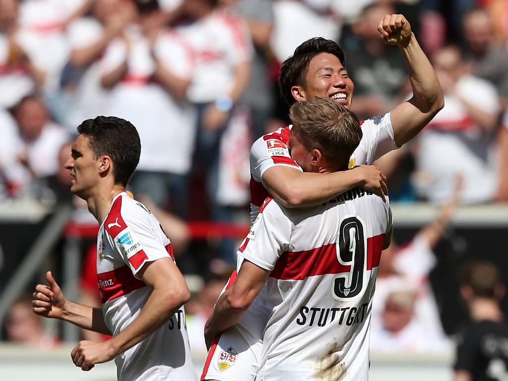 Stuttgarts Asano erzielte gegen Karlsruhe beide Treffer