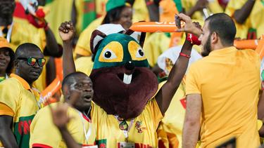 In Kamerun feierten sie den Auftaktsieg gegen Burkina Faso