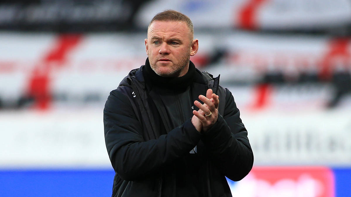 Rooney jetzt offiziell Teammanager bei Derby County Rooney jetzt offiziell Teammanager bei Derby County