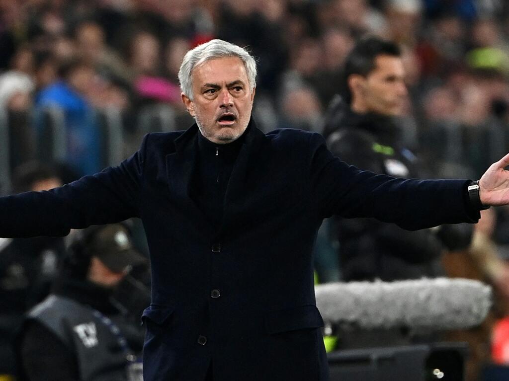 Jose Mourinho erlebte bei seinem Einstand einiges Jose Mourinho erlebte bei seinem Einstand einiges