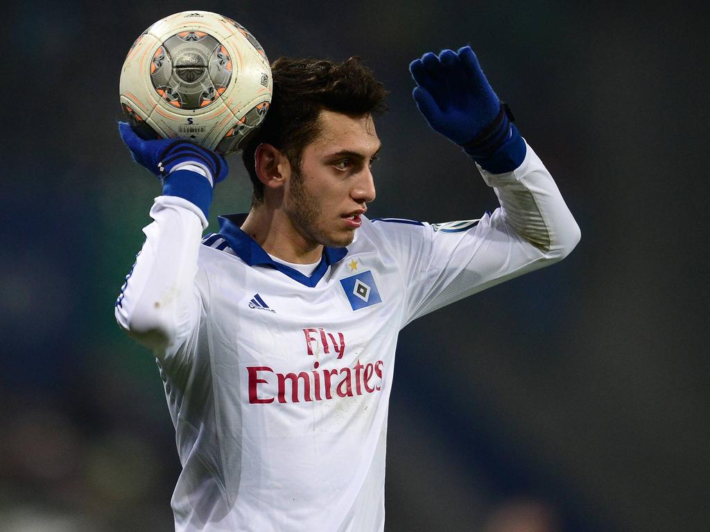 Umworbenes Talent: Hamburgs Hakan Çalhanoğlu Umworbenes Talent: Hamburgs Hakan Çalhanoğlu