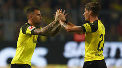 Paco Alcácer (l.) spielt zunächst auf Leihbasis beim BVB