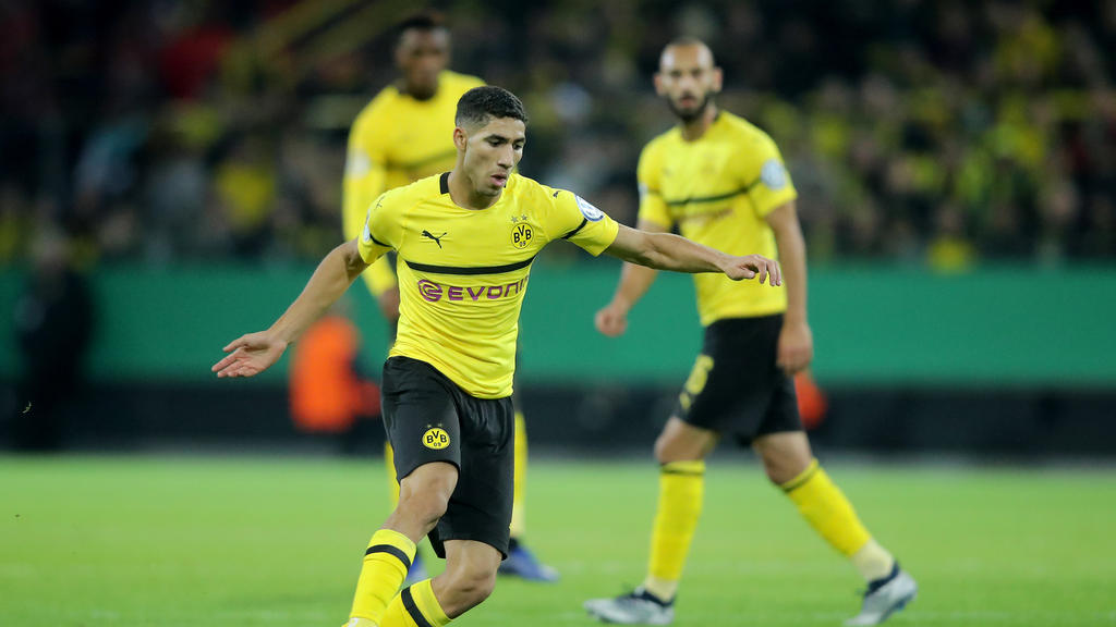 Hakimi ya es un fijo en el once del Borussia Dortmund. (Foto: Getty)