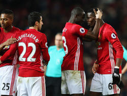 El Manchester United celebra una victoria en la Premier. (Foto: Getty)