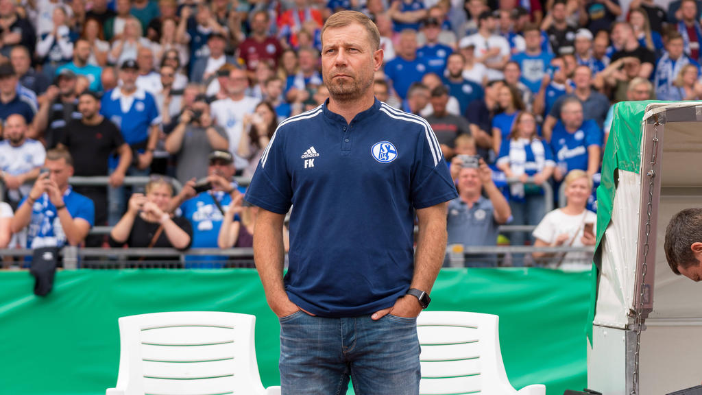 Frank Kramer hat es nicht leicht beim FC Schalke 04