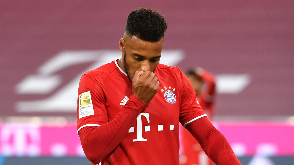 Der Franzose Corentin Tolisso sah gegen Bielefeld die rote Karte Der Franzose Corentin Tolisso sah gegen Bielefeld die rote Karte