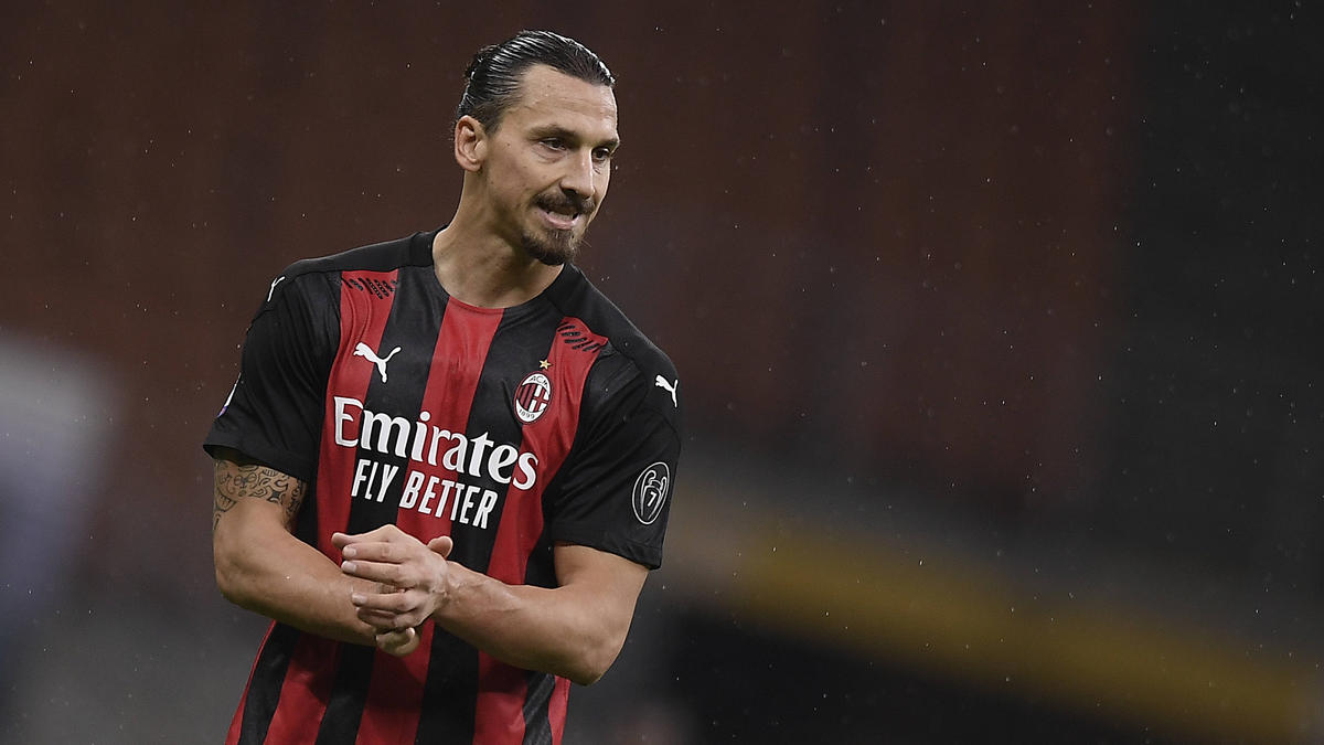 Zlatan Ibrahimovic fordert die Menschen auf, sich an die Corona-Schutzregeln zu halten Zlatan Ibrahimovic fordert die Menschen auf, sich an die Corona-Schutzregeln zu halten