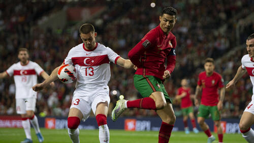 Die Türkei und Portugal treffen bei der Fußball-EM 2024 in Gruppe F aufeinander
