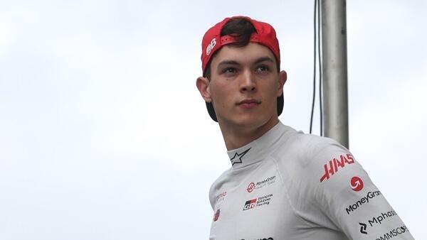 Bearman-leidet-unter-Formel-1-Reisestress