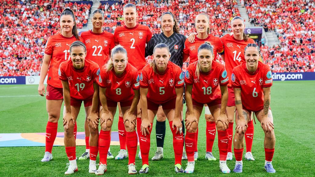 Das Schweizer Team erlebt eine denkbar ungünstige Vorbereitung auf des EM-Viertelfinale gegen Spanien Das Schweizer Team erlebt eine denkbar ungünstige Vorbereitung auf des EM-Viertelfinale gegen Spanien