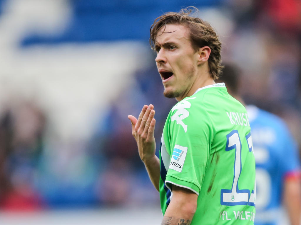 Aanvaller Max Kruse is zichtbaar ontevreden nadat VfL Wolfsburg met 0-1 verliest van Hoffenheim. (12-03-2016)