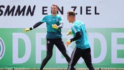 Die beiden Nationaltorhüter Marc-André ter Stegen (r.) und Manuel Neuer sind angeschlagen