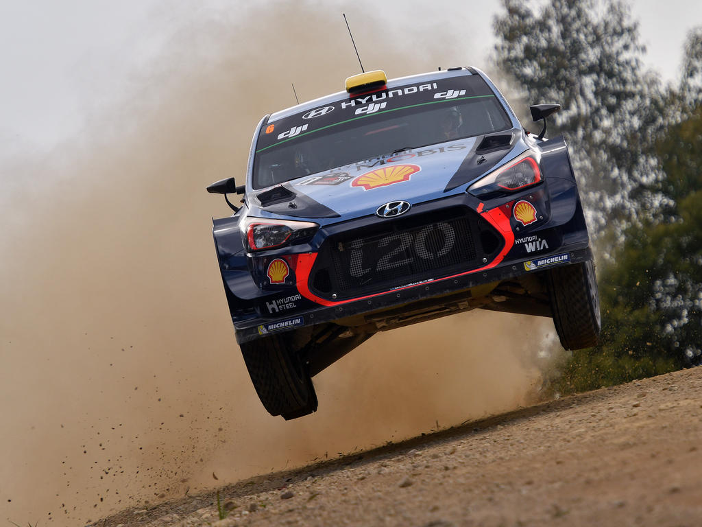 Schon im April testete Mikkelsen für Hyundai und fuhr dann für Citroen Schon im April testete Mikkelsen für Hyundai und fuhr dann für Citroen