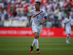 Spielt mit Peru nun doch bei der WM: Paolo Guerrero