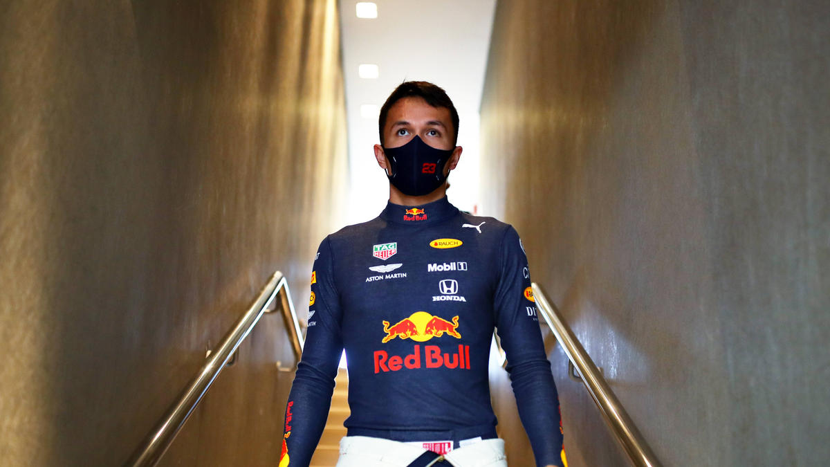 Alexander Albon will sich nicht mit einer Ersatzrolle zufriedengeben Alexander Albon will sich nicht mit einer Ersatzrolle zufriedengeben