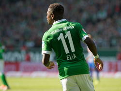 Eljero Elia namens Werder Bremen in het duel met Hertha BSC in de Bundesliga. (03-05-14)